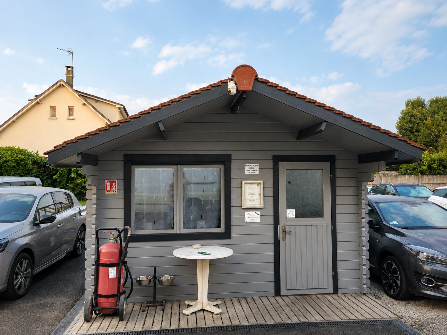 Espace d'accueil du Parking Voisin à Tillé